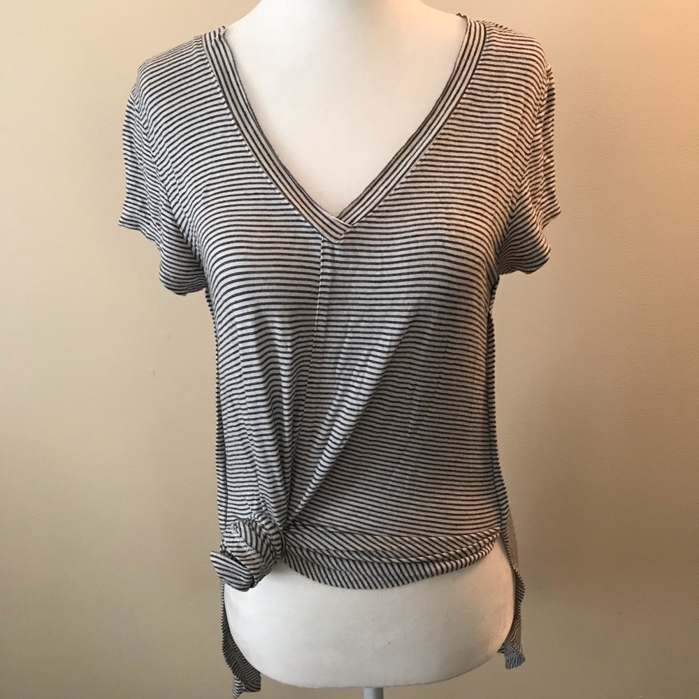 Mossimo XS V-Neck Tee, Black & White Stripes - Picture 2 of 5